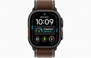 MKAA4ref_VW_PF+watch-case-49-titanium-black-ultra4_VW_PF+watch-face-49-ultra4_VW_PF_GEO_US