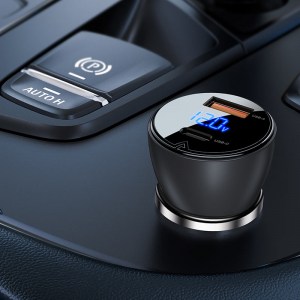 acefast-b6-car-charger-63w-usb-a-usb-c-with-digital-display-interior